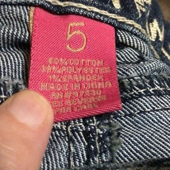 Almost Famous Women's Size 5 Distressed Whiskered Denim Jeans Ripped Streetwear - Picture 7 of 7